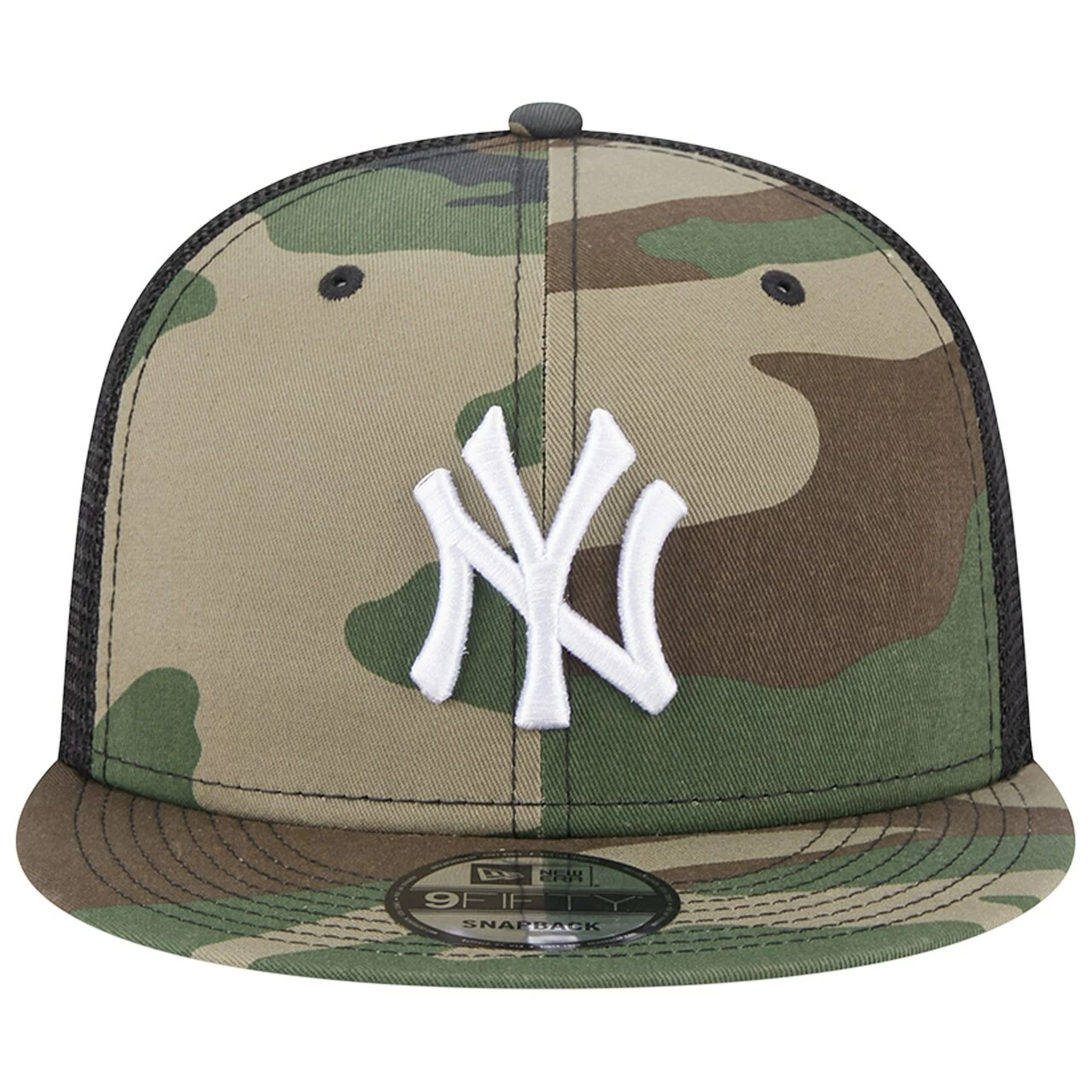 Men's New York Yankees New Era Camo Trucker 9FIFTY Snapback Hat - Image 2