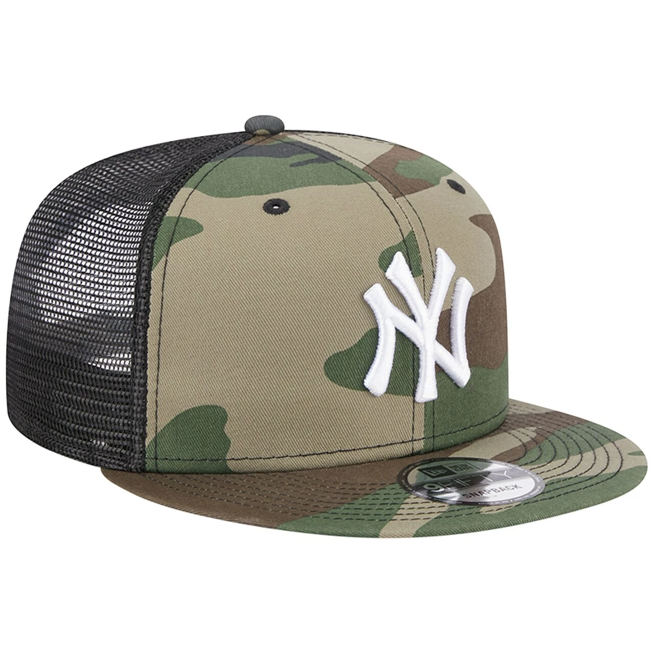Men's New York Yankees New Era Camo Trucker 9FIFTY Snapback Hat - Image 3