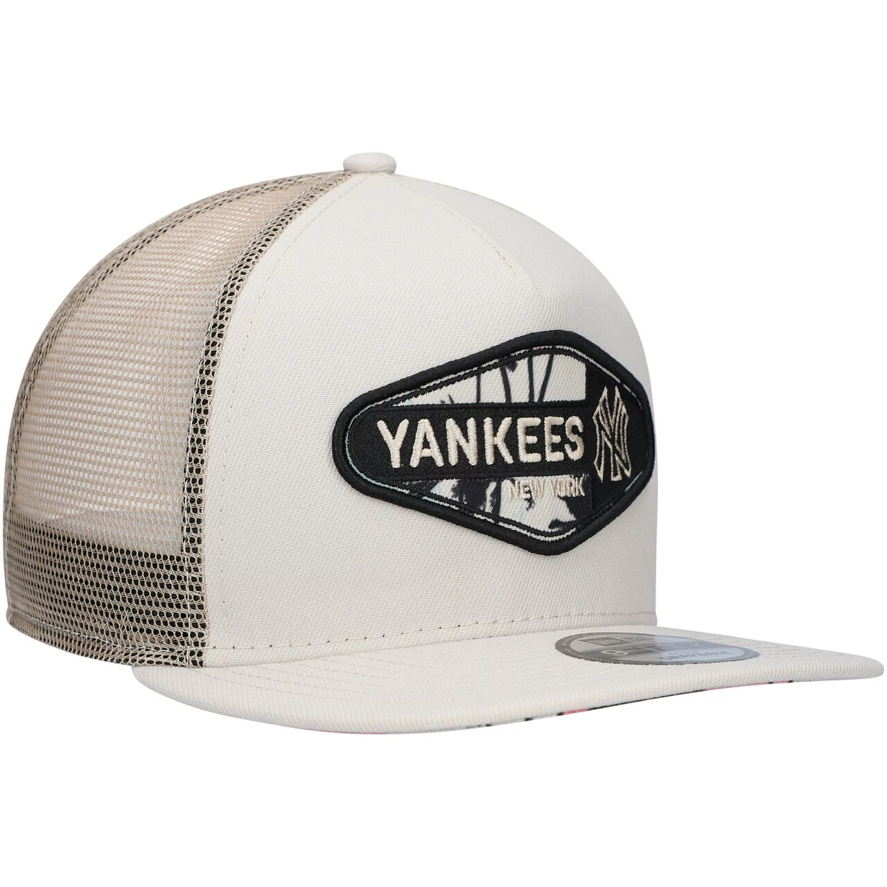 Men's New York Yankees New Era Natural Retro Beachin' Patch A-Frame Trucker 9FIFTY Snapback Hat - Image 3