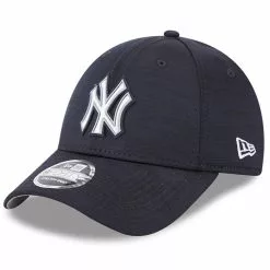 Men's New York Yankees New Era Navy 2023 Clubhouse 9FORTY Snapback Hat