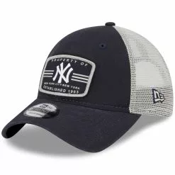 Men's New York Yankees New Era Navy Property Trucker 9TWENTY Snapback Hat